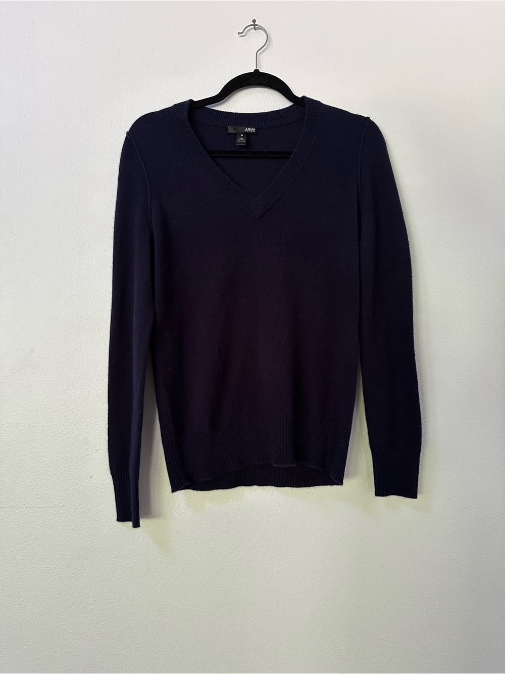 AQUA Cashmere Women's S Navy 100% Cashmere V-Neck Knit Pullover Rib Trim Cozy